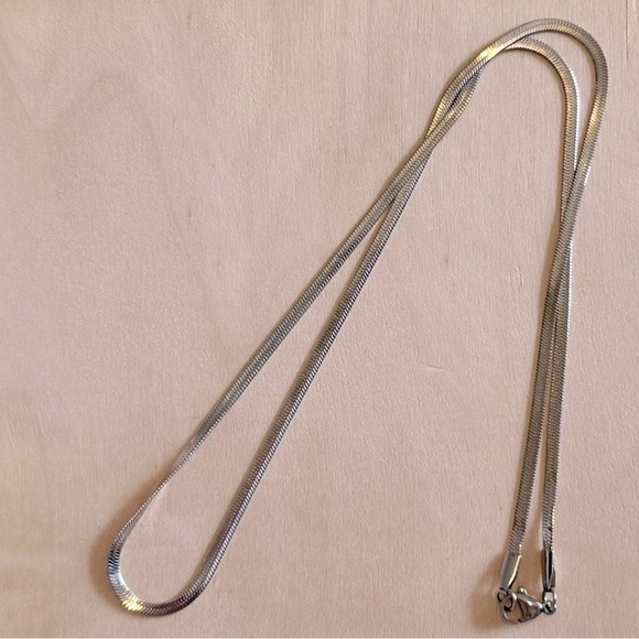 Handmade Jewelry - Vintage Silver-Tone Snake Chain Necklace | Sleek Minimalist Layering Jewelry